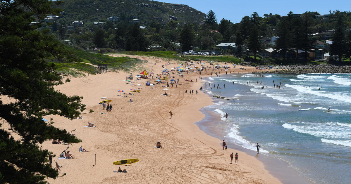 Deprived of work by COVID, prison escapee turns himself in after 30 years of beach life on the lam